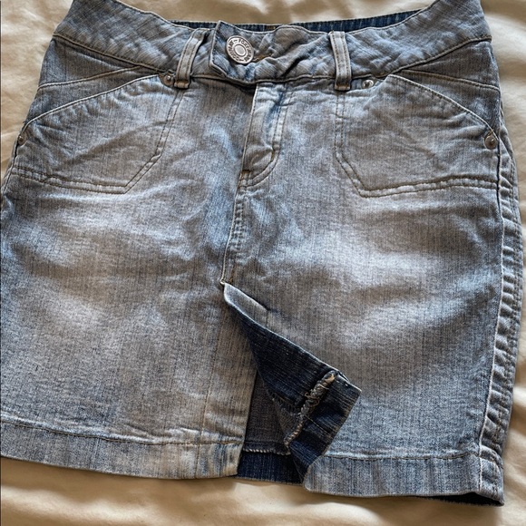 7. Lovely Denim Mini Skirt
FOXY - Picture 5 of 8